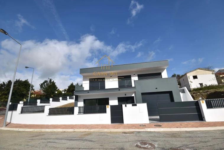 Moradia T4 para Venda em Alhandra, São João dos Montes e Calhandriz Foto 44