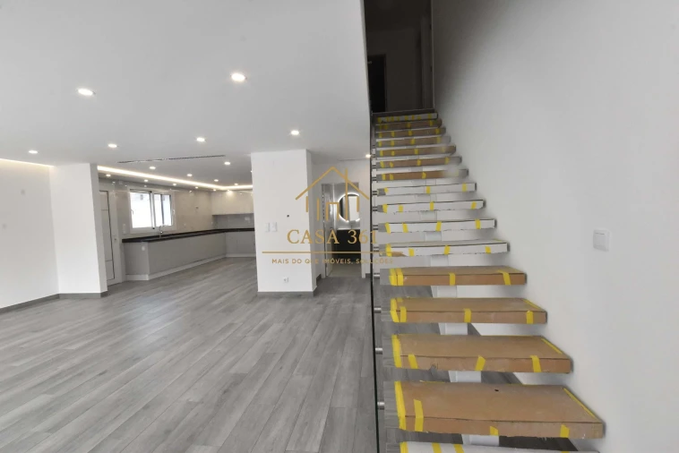 Moradia T4 para Venda em Alhandra, São João dos Montes e Calhandriz Foto 16