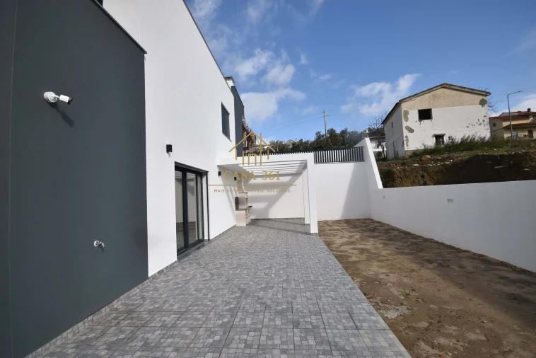 Moradia T4 para Venda em Alhandra, São João dos Montes e Calhandriz Foto 38
