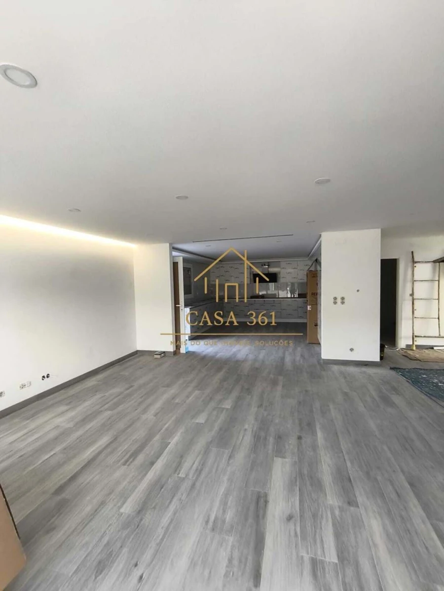 Moradia T4 para Venda em Alhandra, São João dos Montes e Calhandriz Foto 6