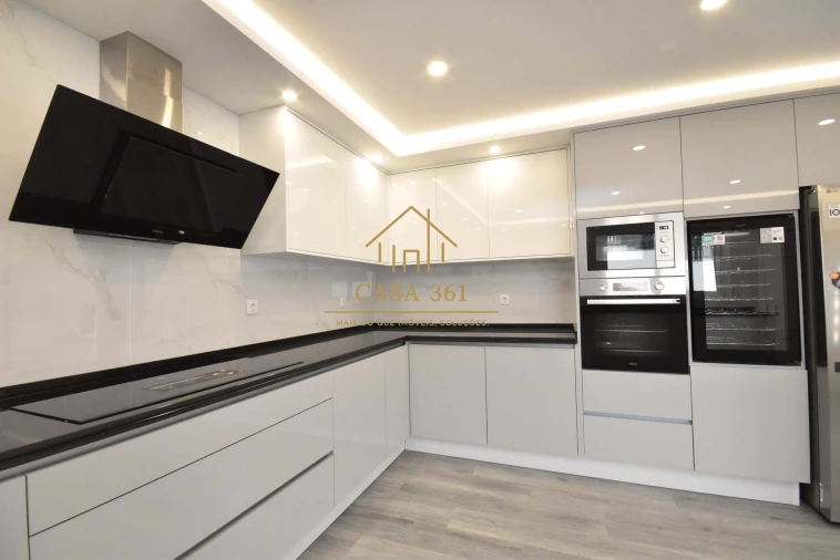 Moradia T4 para Venda em Alhandra, São João dos Montes e Calhandriz Foto 9