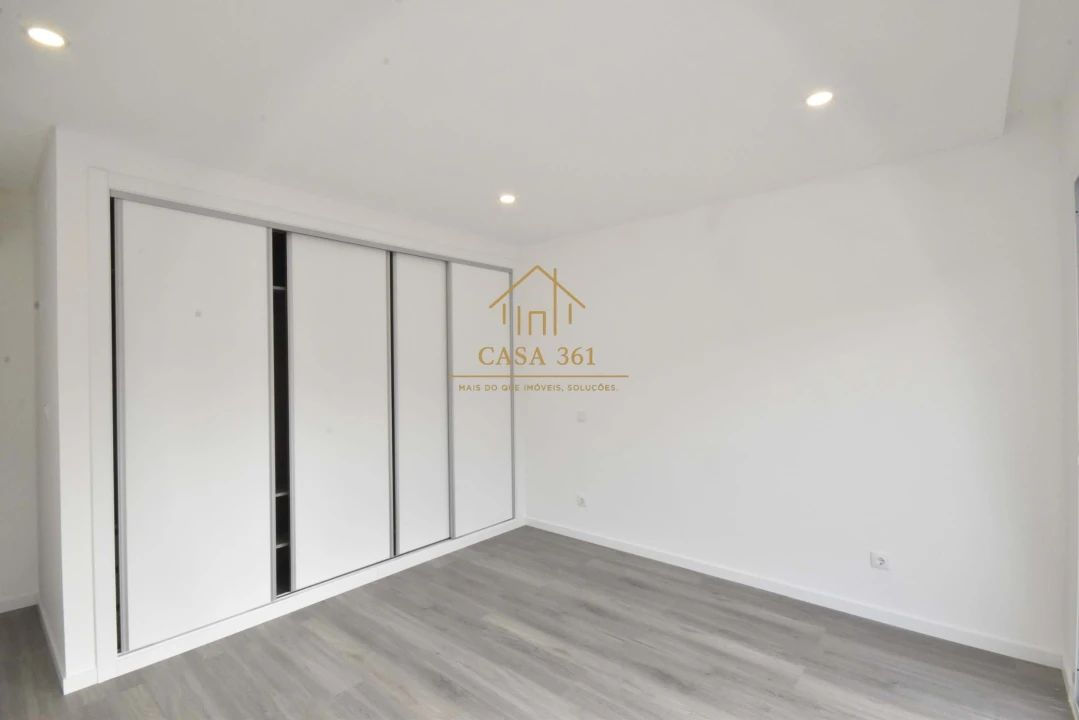 Moradia T4 para Venda em Alhandra, São João dos Montes e Calhandriz Foto 35