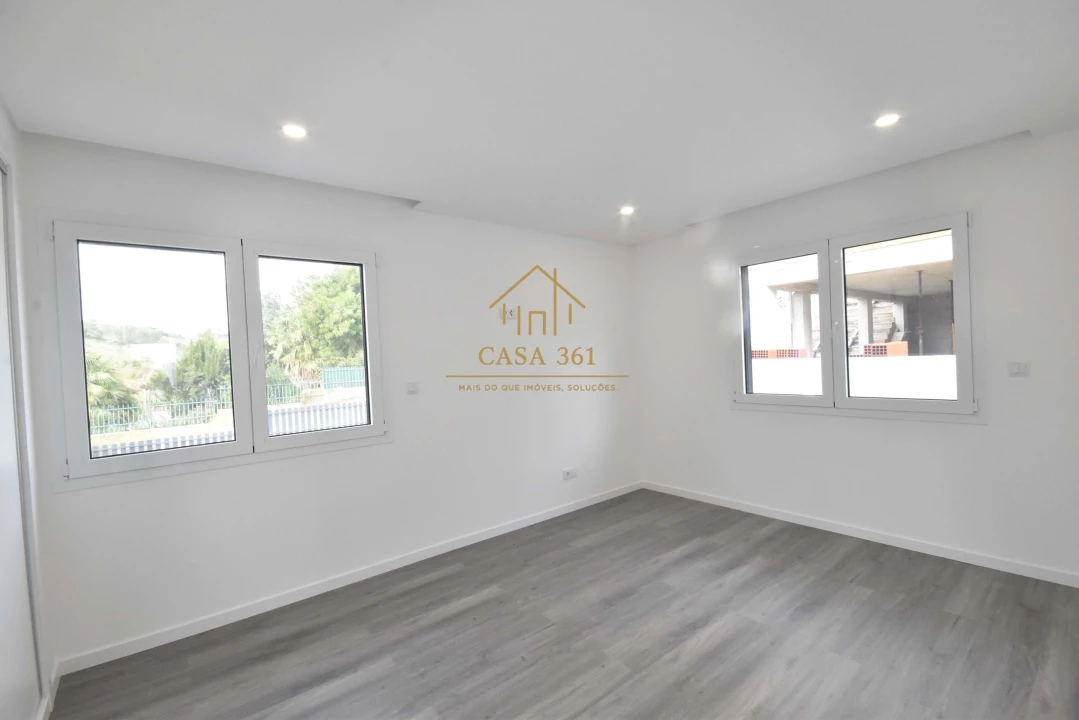 Moradia T4 para Venda em Alhandra, São João dos Montes e Calhandriz Foto 23