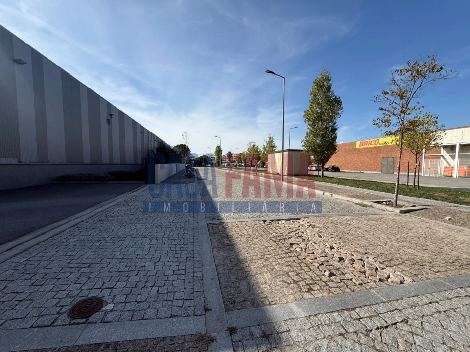 Apartamento T2 para Venda em Retorta e Tougues Foto 9