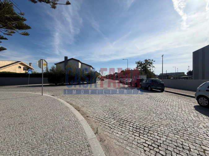 Apartamento T2 para Venda em Retorta e Tougues Foto 13