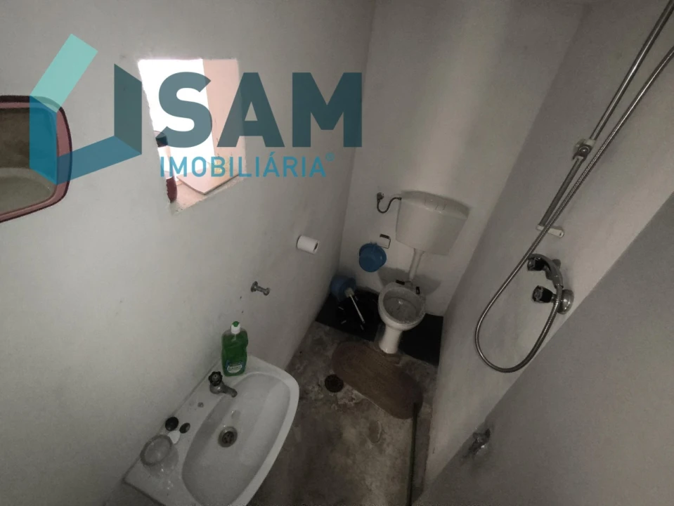 Moradia T3 para Venda em Maxial e Monte Redondo Foto 14