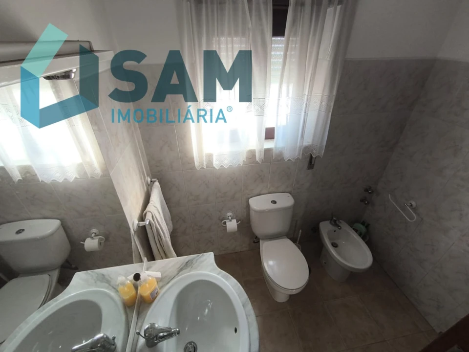 Moradia T3 para Venda em Maxial e Monte Redondo Foto 31