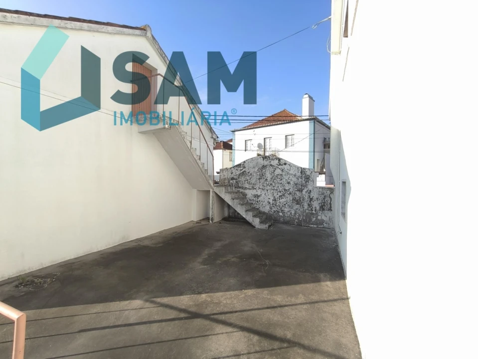 Moradia T3 para Venda em Maxial e Monte Redondo Foto 32