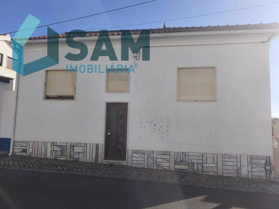 Moradia T3 para Venda em Maxial e Monte Redondo Foto 2