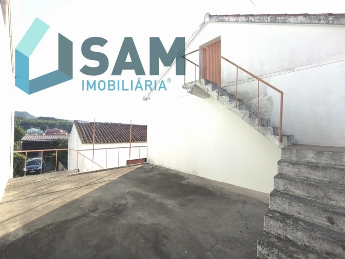 Moradia T3 para Venda em Maxial e Monte Redondo Foto 33