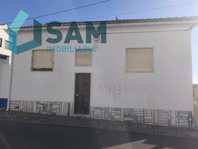 Moradia T3 para Venda em Maxial e Monte Redondo Foto 1