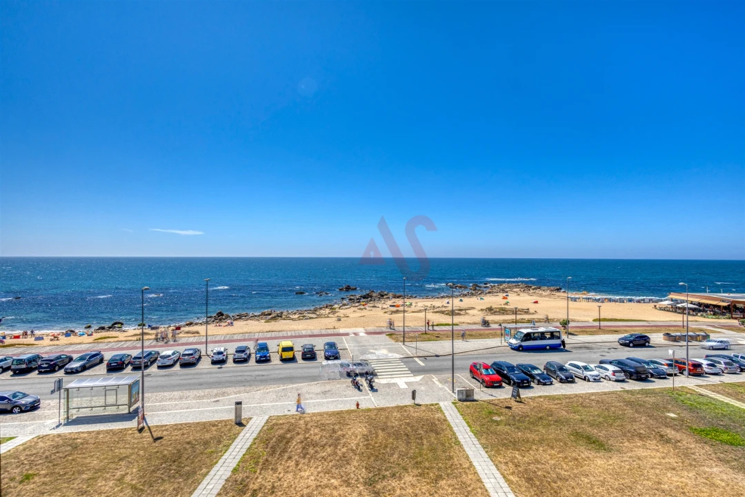 Apartamento T5 para Venda em Canidelo Foto 43