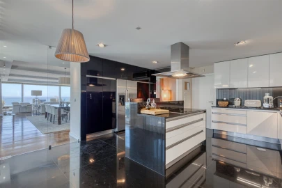 Apartamento T5 para Venda em Canidelo
