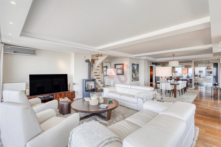 Apartamento T5 para Venda em Canidelo Foto 5