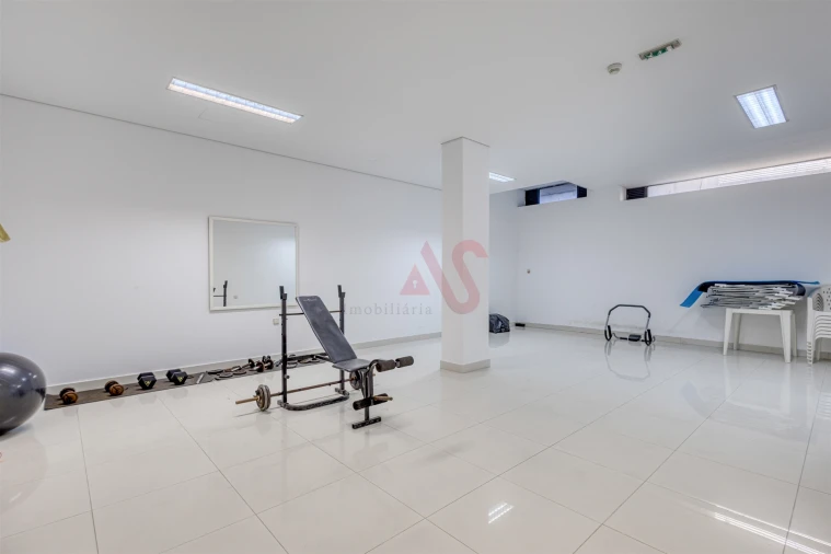 Apartamento T5 para Venda em Canidelo Foto 42