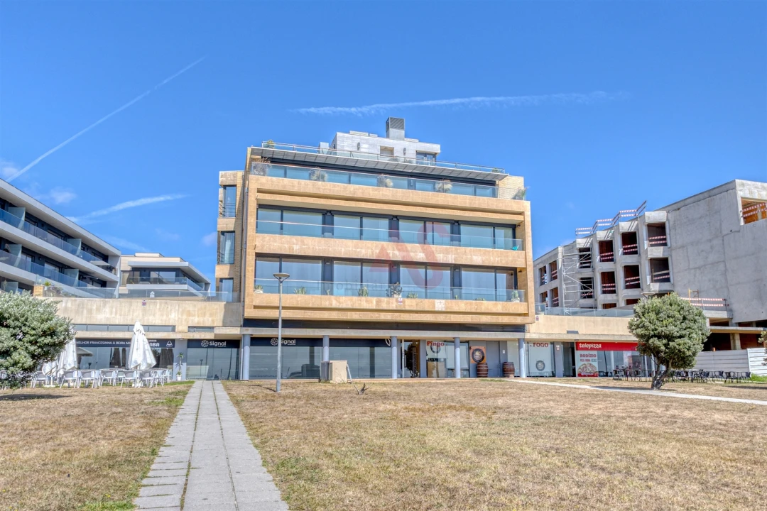 Apartamento T5 para Venda em Canidelo Foto 45