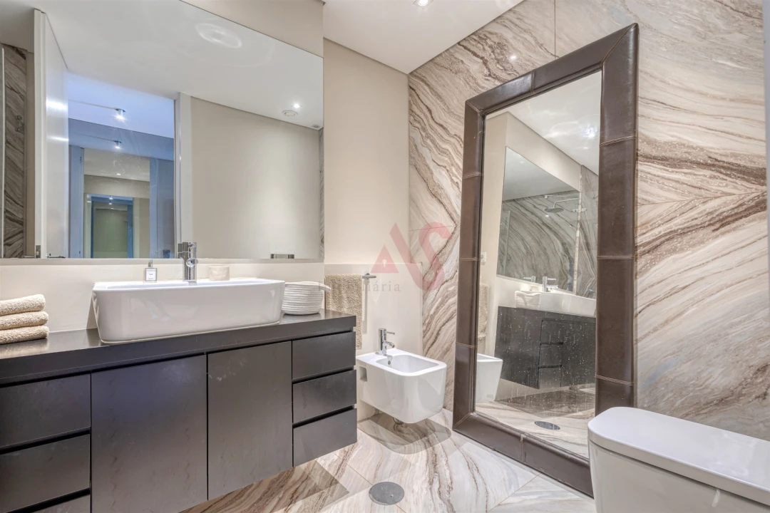Apartamento T5 para Venda em Canidelo Foto 24