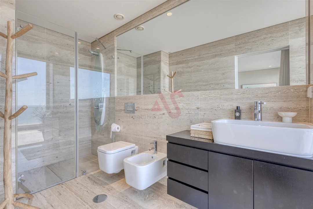Apartamento T5 para Venda em Canidelo Foto 21