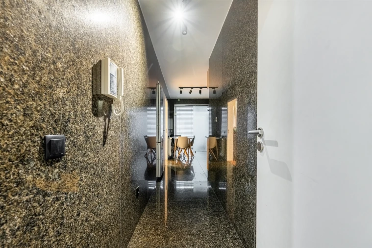 Apartamento T1 para Venda em Oliveira, São Paio e São Sebastião Foto 3