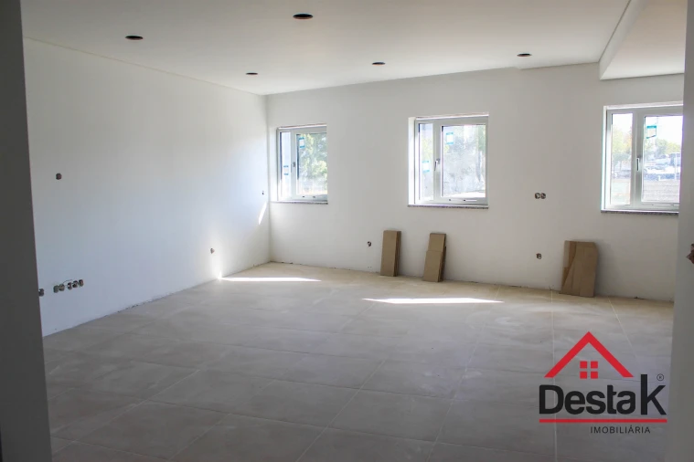 Apartamento T2 para Venda em Currelos, Papízios e Sobral Foto 3