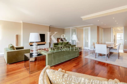 Apartamento T3 para Venda em Aldoar, Foz do Douro e Nevogilde