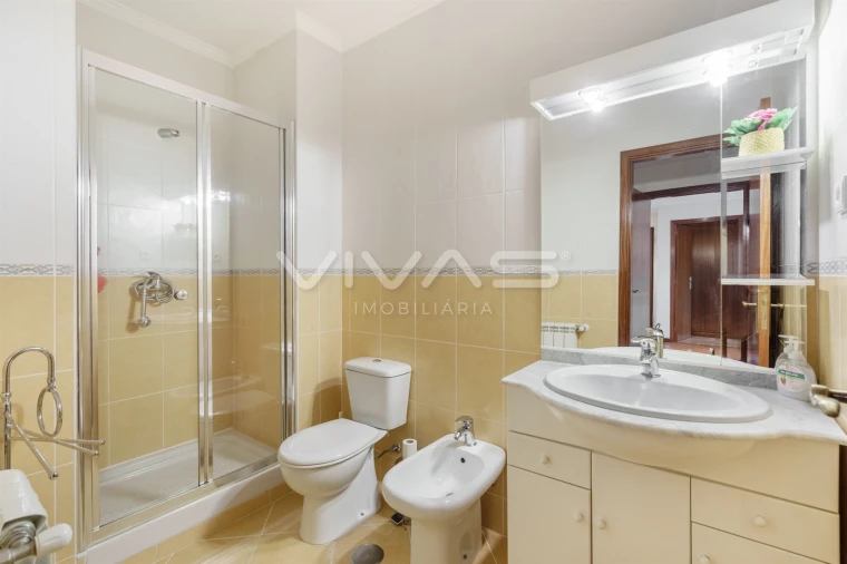 Apartamento T3 para Venda em Vila Verde e Barbudo Foto 18