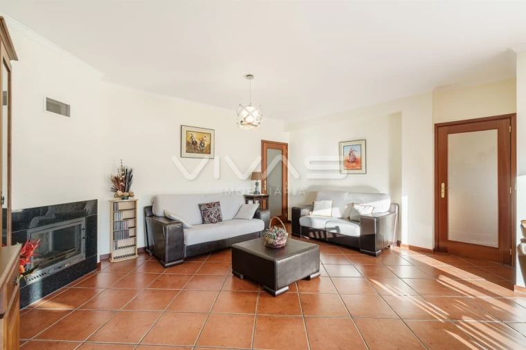 Apartamento T3 para Venda em Vila Verde e Barbudo Foto 5