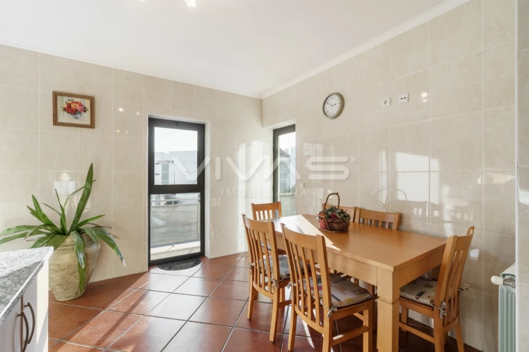 Apartamento T3 para Venda em Vila Verde e Barbudo Foto 8