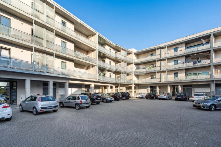 Apartamento T3 para Venda em Vila Verde e Barbudo Foto 1