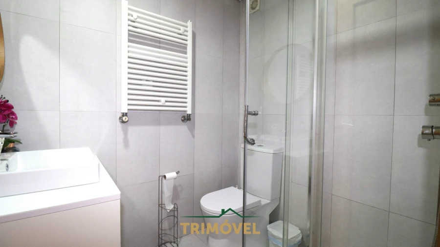 Moradia T4 para Arrendamento em Carregosa Foto 22