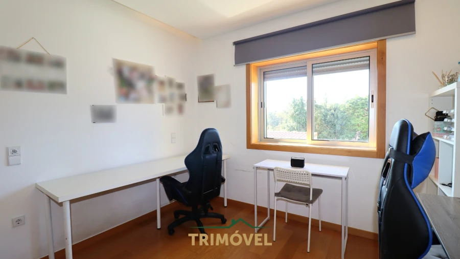 Moradia T4 para Arrendamento em Carregosa Foto 10