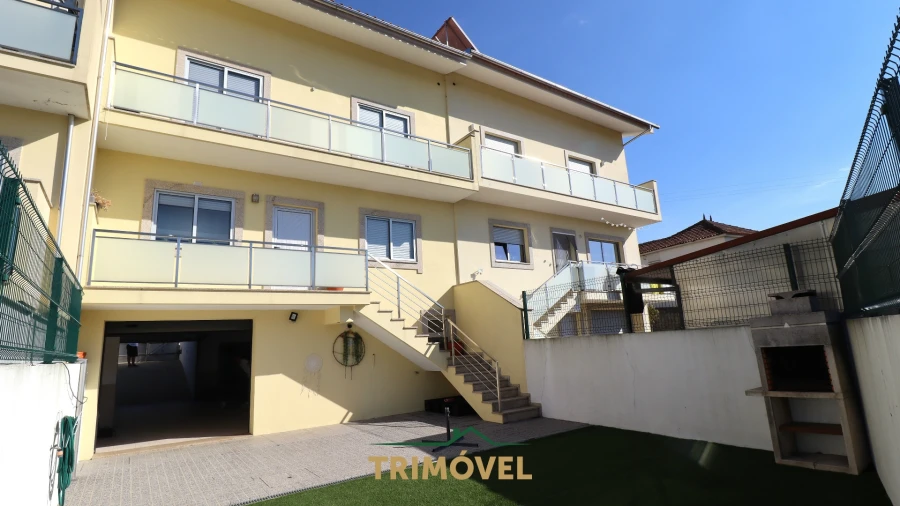 Moradia T4 para Arrendamento em Carregosa Foto 26