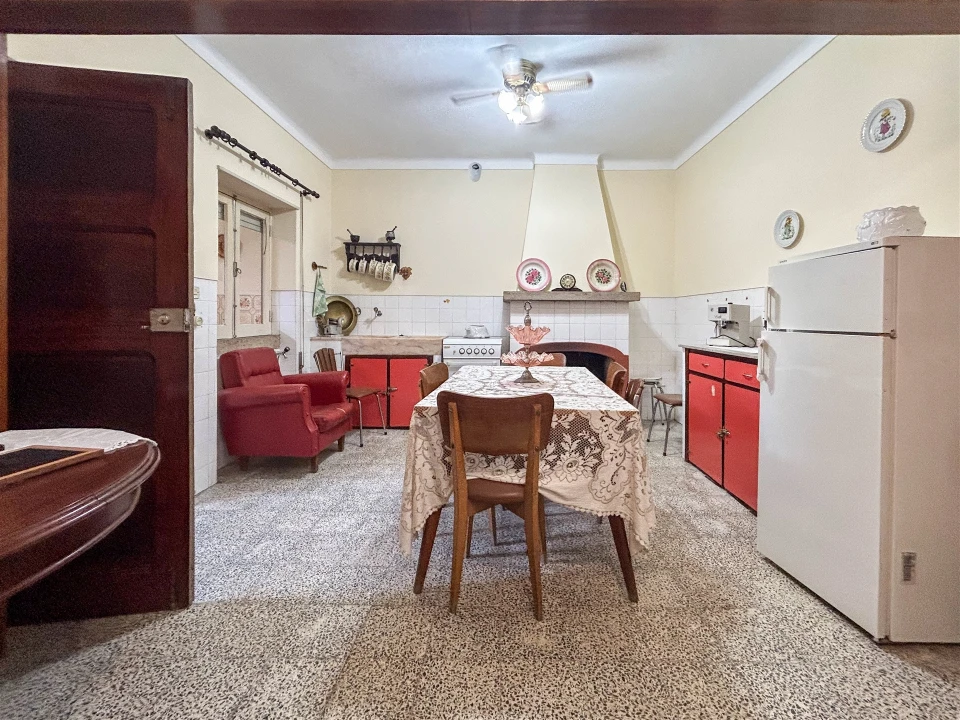 Moradia T6 para Venda em Escalos de Cima e Lousa Foto 8