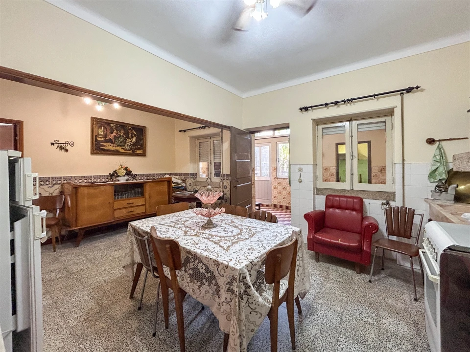 Moradia T6 para Venda em Escalos de Cima e Lousa Foto 11