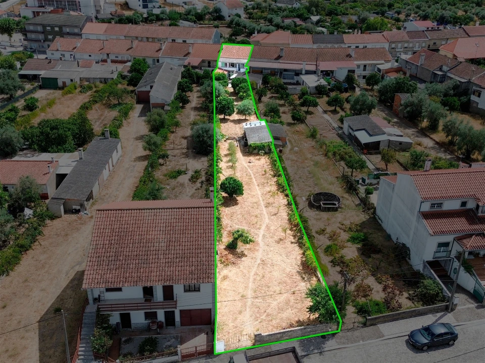 Moradia T6 para Venda em Escalos de Cima e Lousa Foto 1