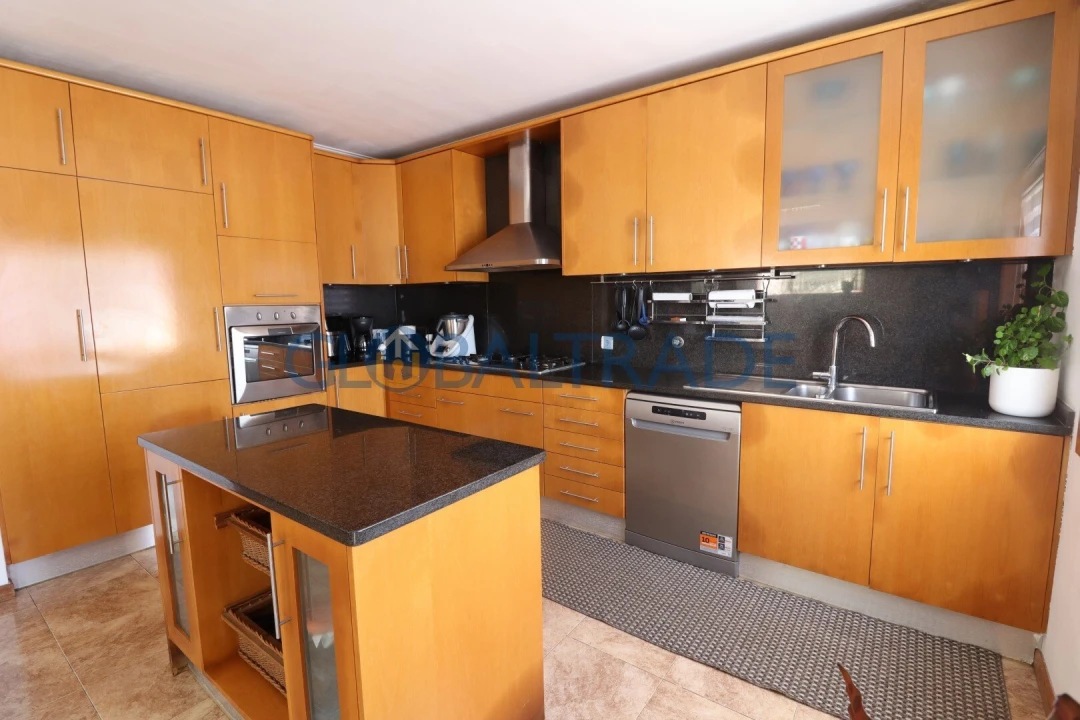 Moradia T4 para Venda em Foz do Sousa e Covelo Foto 15