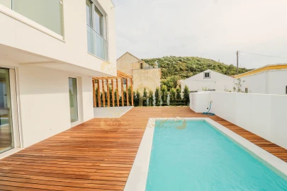 Moradia T3 para Venda em Sesimbra (Castelo)