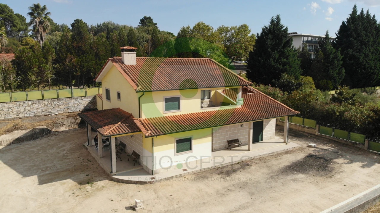 Moradia T4 para Venda em Valpaços e Sanfins Foto 2