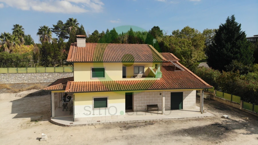 Moradia T4 para Venda em Valpaços e Sanfins