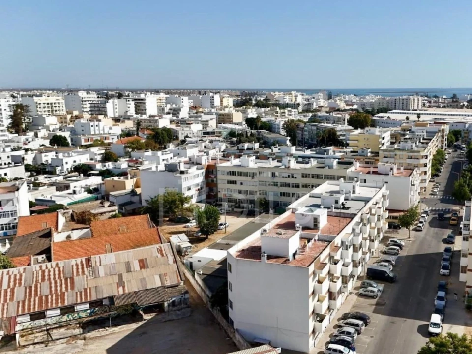 Terreno para Venda em Quelfes Foto 6