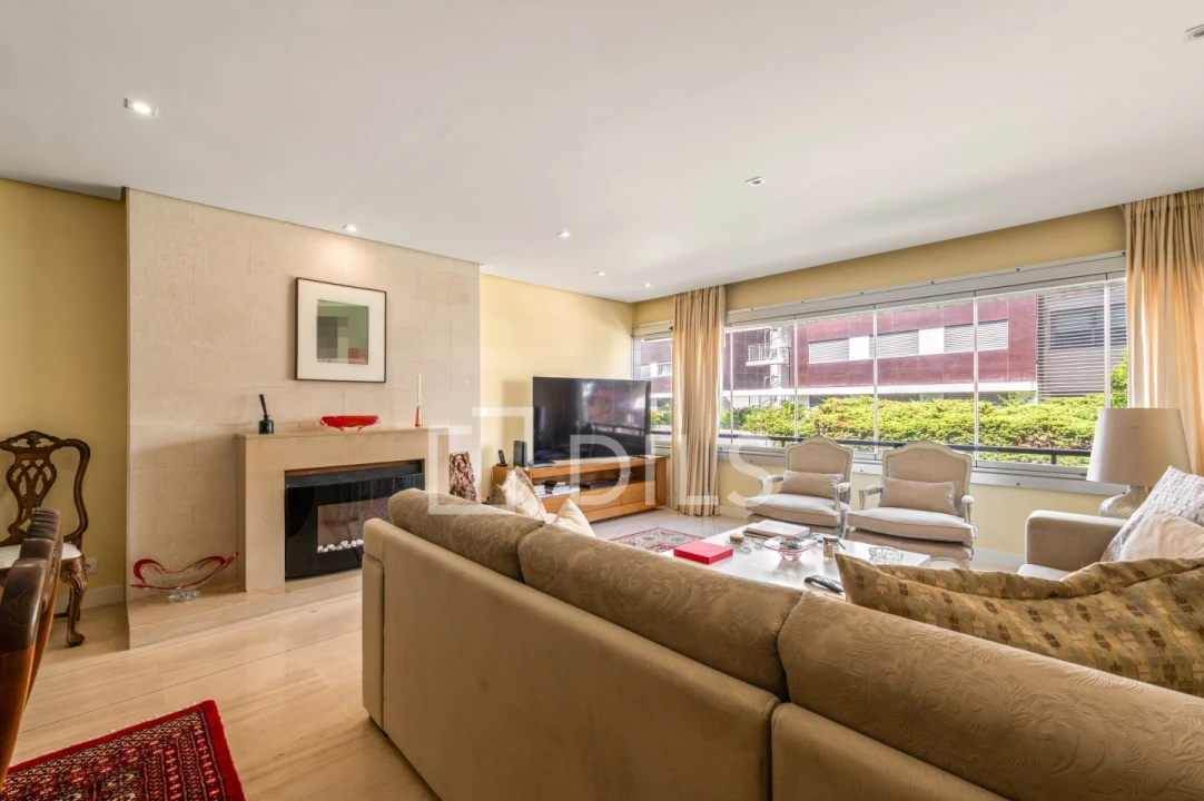 Apartamento T3 para Venda em Cascais e Estoril Foto 3