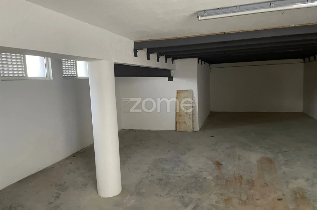 Terreno Comércio / Armazém para Arrendamento em Cedofeita, Santo Ildefonso, Sé, Miragaia, São Nicolau e Vitória Foto 5