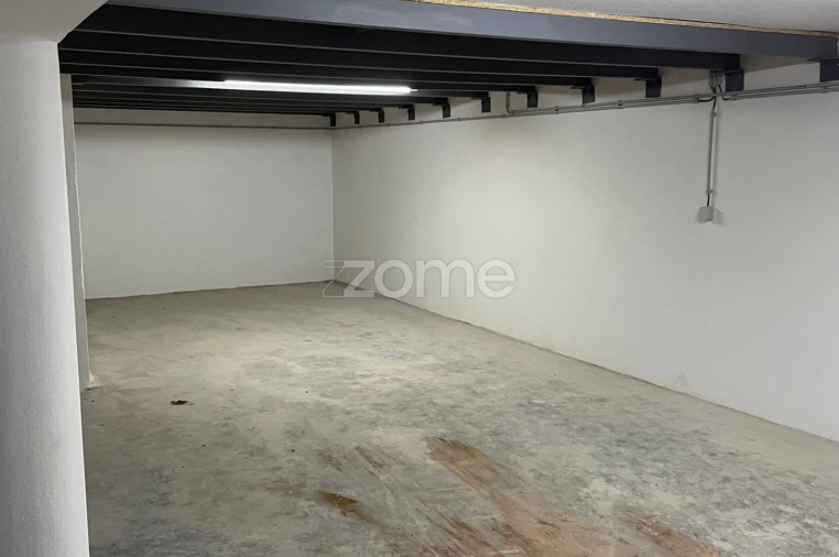 Terreno Comércio / Armazém para Arrendamento em Cedofeita, Santo Ildefonso, Sé, Miragaia, São Nicolau e Vitória Foto 4