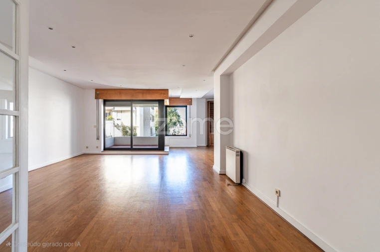 Apartamento T4 para Arrendamento em Aldoar, Foz do Douro e Nevogilde Foto 2