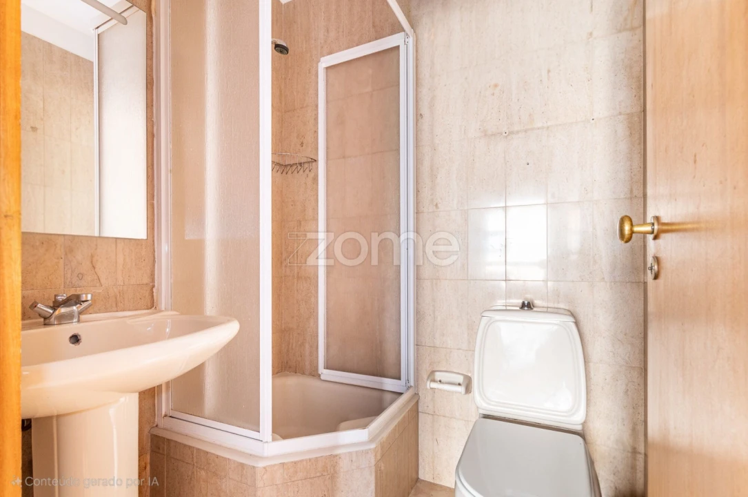 Apartamento T4 para Arrendamento em Aldoar, Foz do Douro e Nevogilde Foto 23