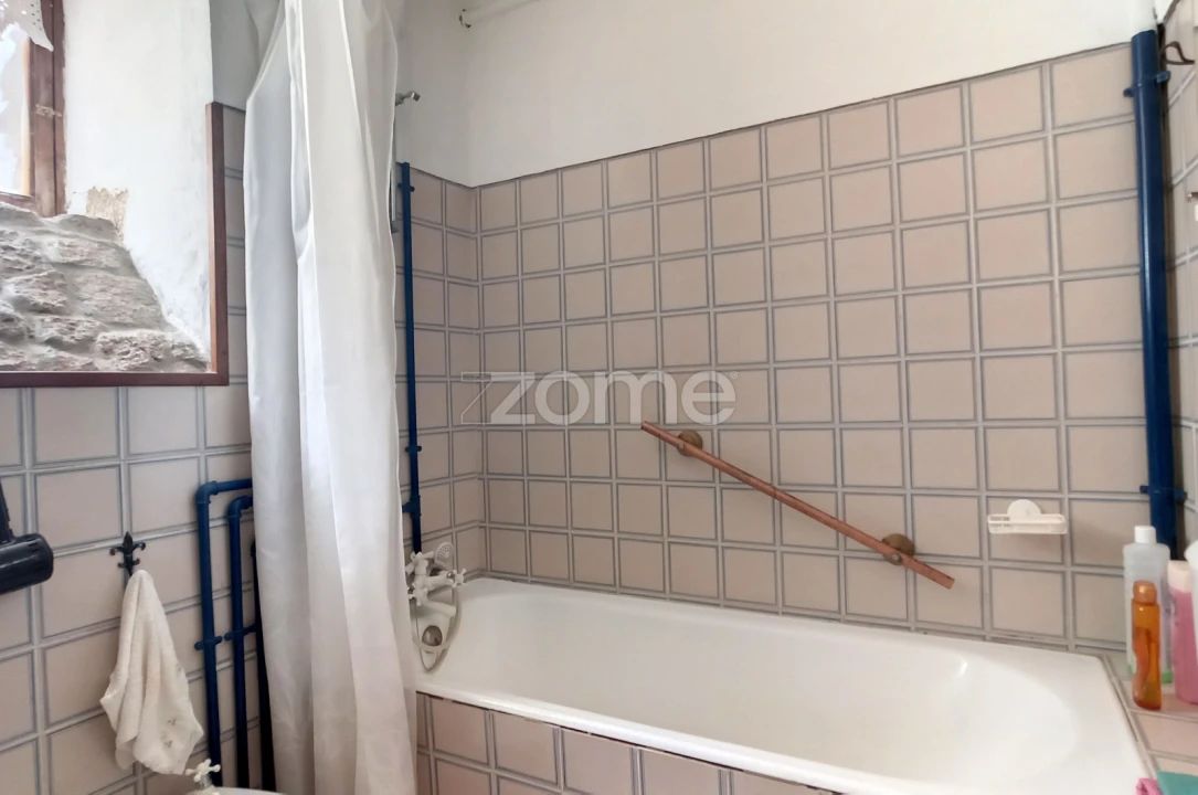 Moradia T4 para Venda em Armamar Foto 6