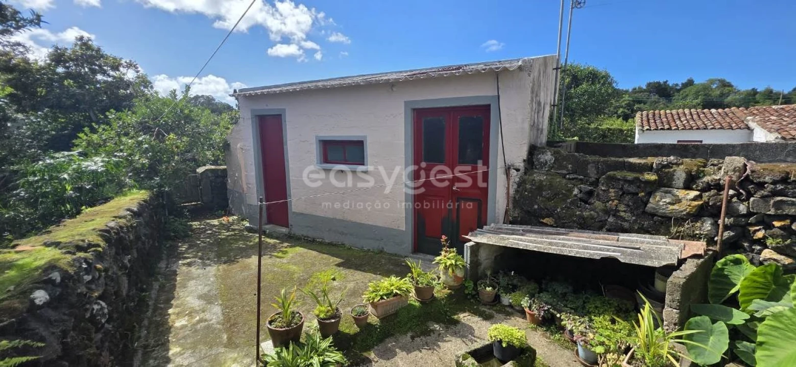 Moradia T4 para Venda em Terra Chã Foto 26