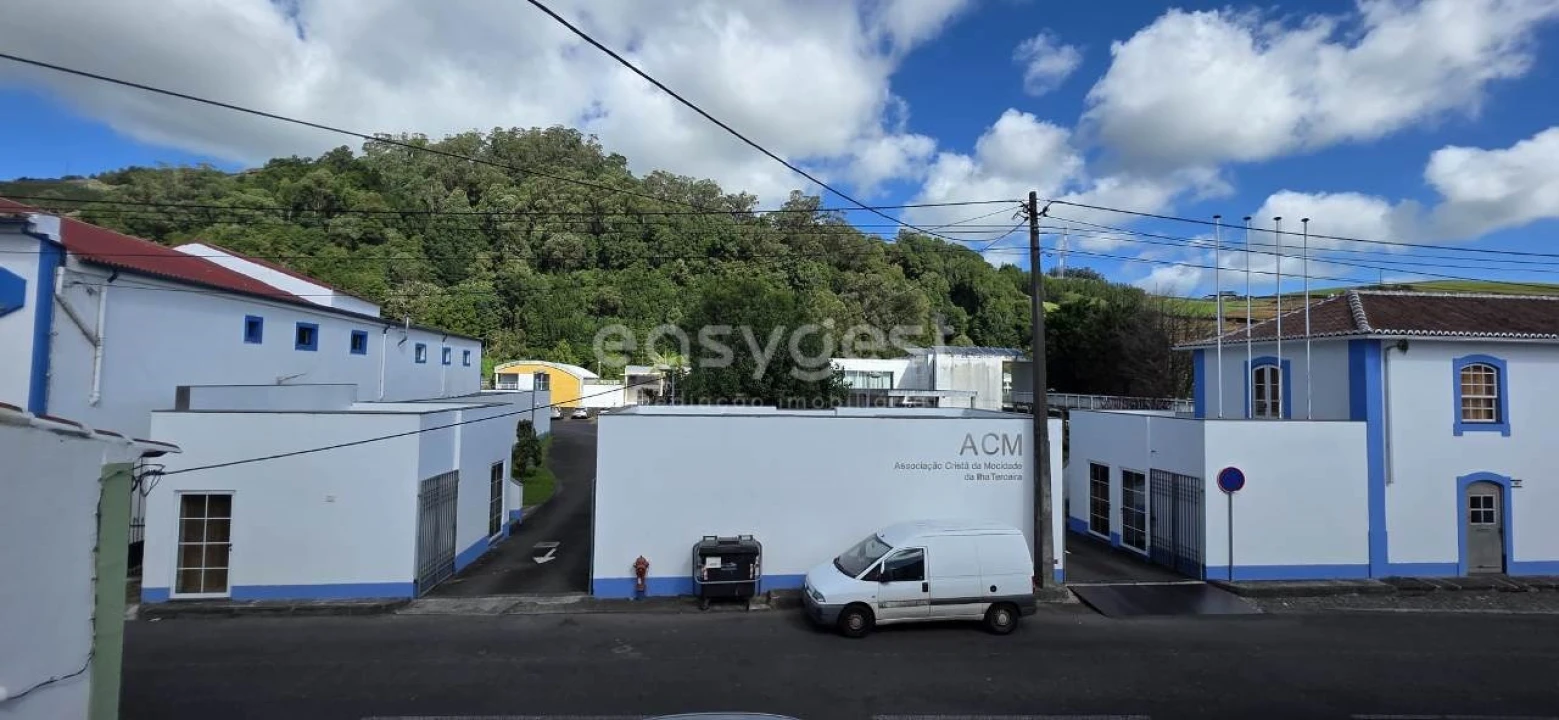 Moradia T4 para Venda em Terra Chã Foto 34