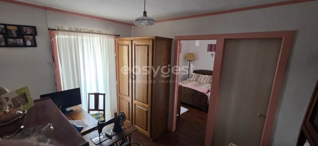 Moradia T4 para Venda em Terra Chã Foto 21