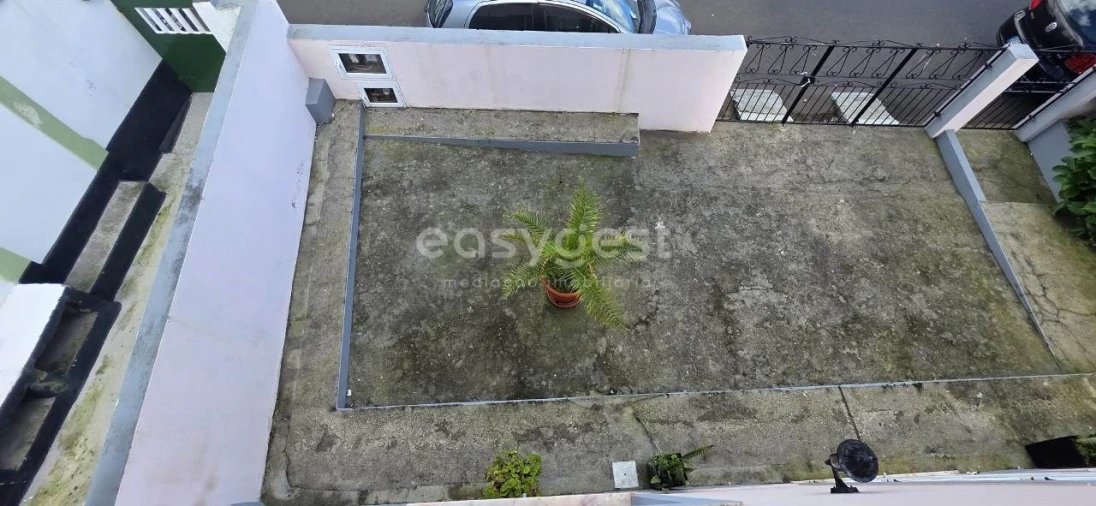 Moradia T4 para Venda em Terra Chã Foto 31